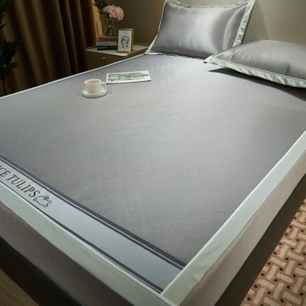 91家纺网 家纺一手货源 找家纺 （总）春晓2024新款高密A类碳光直角冰丝席凉席-无纺布幸运兔系列