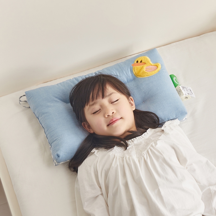 91家纺网 家纺一手货源 找家纺 荷马之梦 2023新款全棉32s水洗棉绣花儿童枕芯宝宝枕头 乖乖鸭30*50cm