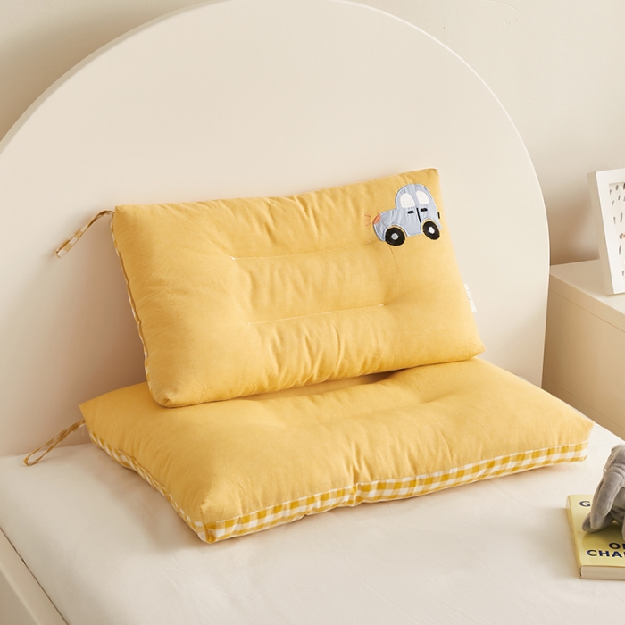 91家纺网 家纺一手货源 找家纺 荷马之梦 2023新款全棉32s水洗棉绣花儿童枕芯宝宝枕头 小汽车30*50cm