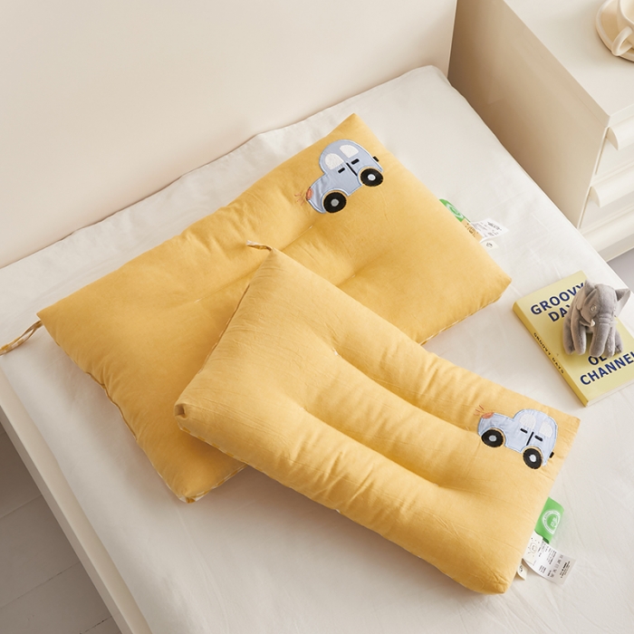 91家纺网 家纺一手货源 找家纺 荷马之梦 2023新款全棉32s水洗棉绣花儿童枕芯宝宝枕头 小汽车30*50cm