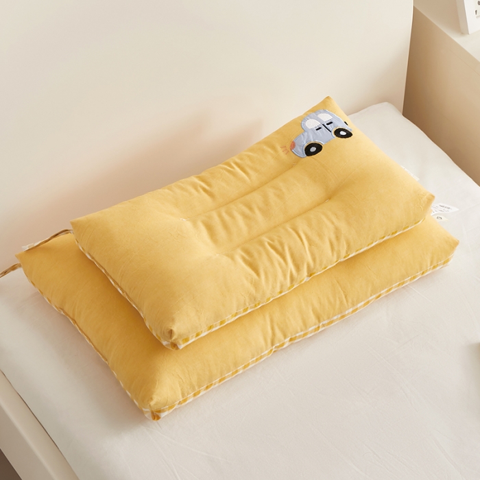 91家纺网 家纺一手货源 找家纺 荷马之梦 2023新款全棉32s水洗棉绣花儿童枕芯宝宝枕头 小汽车30*50cm