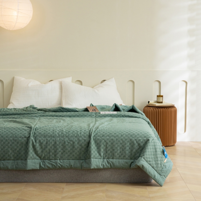 91家纺网 家纺一手货源 找家纺 安莱 2023全棉色织提花海石能量纤维夏被 提花棋盘绿