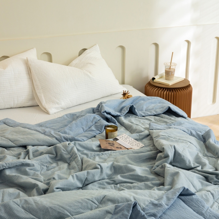 91家纺网 家纺一手货源 找家纺 安莱 2023全棉色织提花海石能量纤维夏被 提花小蓝格