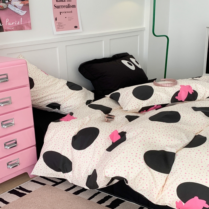 91家纺网 家纺一手货源 找家纺 昔可  2023新款40支13372全棉四件套-甜酷少女y2k 波点兔黑床单