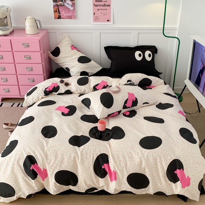 91家纺网 家纺一手货源 找家纺 昔可  2023新款40支13372全棉四件套-甜酷少女y2k 波点兔黑床单