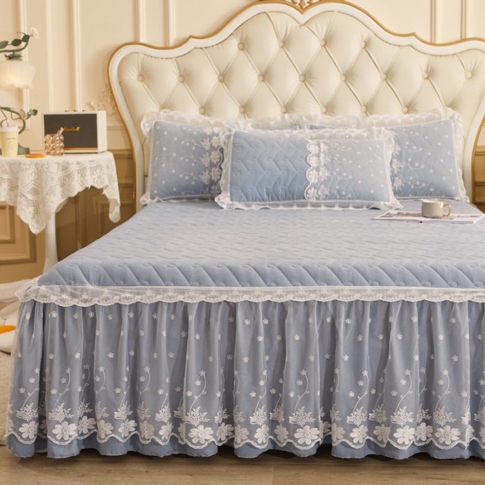 91家纺网 家纺一手货源 找家纺 恋尚 2023新款蜜桃棉夹棉床裙款四件套 花婷-  兰灰