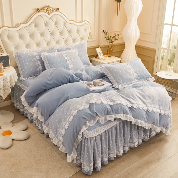 91家纺网 家纺一手货源 找家纺 恋尚 2023新款蜜桃棉夹棉床裙款四件套 花婷-  兰灰