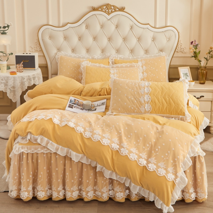 91家纺网 家纺一手货源 找家纺 恋尚 2023新款蜜桃棉夹棉床裙款四件套 花婷-鹅黄