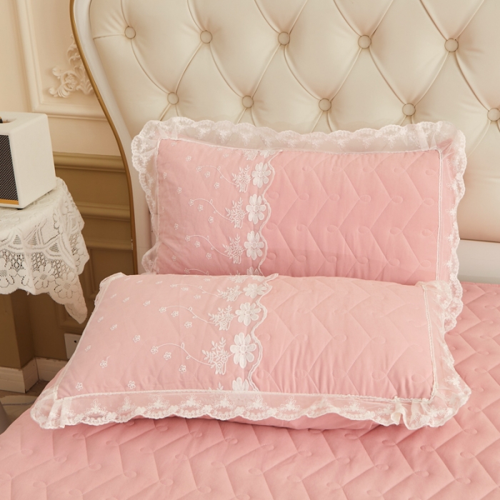 91家纺网 家纺一手货源 找家纺 恋尚 2023新款蜜桃棉夹棉床裙款四件套 花婷-粉色