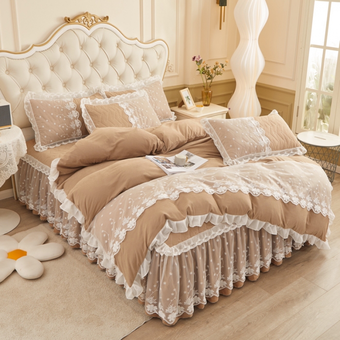 91家纺网 家纺一手货源 找家纺 恋尚 2023新款蜜桃棉夹棉床裙款四件套 花婷-卡其