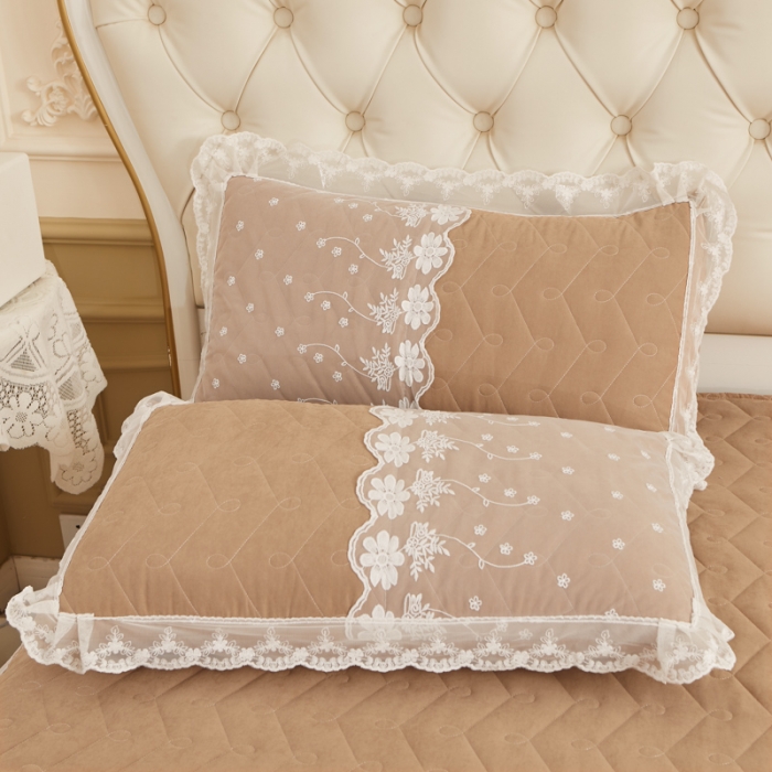 91家纺网 家纺一手货源 找家纺 恋尚 2023新款蜜桃棉夹棉床裙款四件套 花婷-卡其