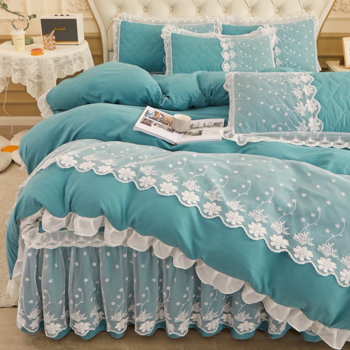 91家纺网 家纺一手货源 找家纺 恋尚 2023新款蜜桃棉夹棉床裙款四件套 花婷-水绿