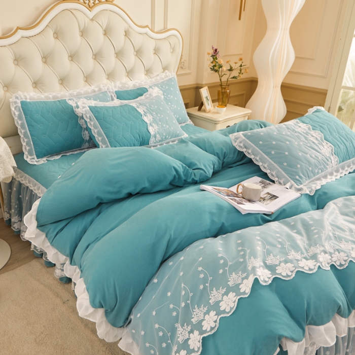 91家纺网 家纺一手货源 找家纺 恋尚 2023新款蜜桃棉夹棉床裙款四件套 花婷-水绿