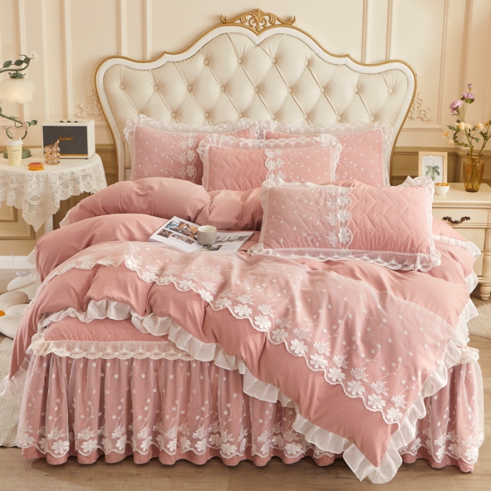 91家纺网 家纺一手货源 找家纺 恋尚 2023新款蜜桃棉夹棉床裙款四件套 花婷-玉色