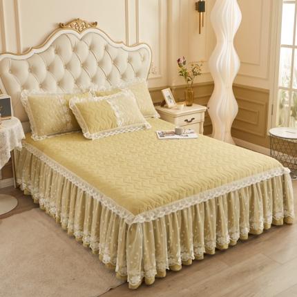 91家纺网 家纺一手货源 找家纺 （总）恋尚 2023新款蜜桃棉夹棉床裙款三件套