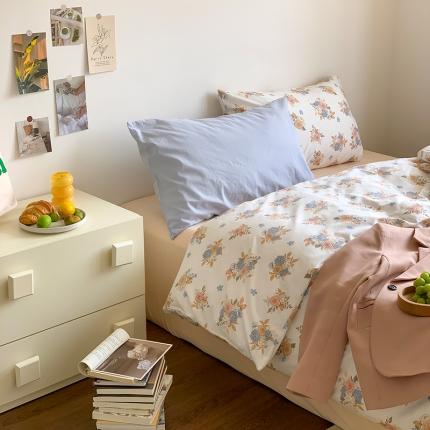 91家纺网 家纺一手货源 找家纺 六巷胡同 2023新款ins韩国博主风小碎花混搭四件套 西府海棠