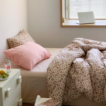 91家纺网 家纺一手货源 找家纺 六巷胡同 2023新款ins韩国博主风小碎花混搭四件套 东篱桔梗