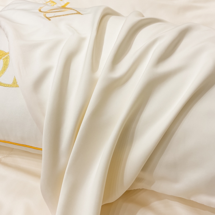 91家纺网 家纺一手货源 找家纺 创优 2025新款水洗真丝滚边夏被四件套 月光白