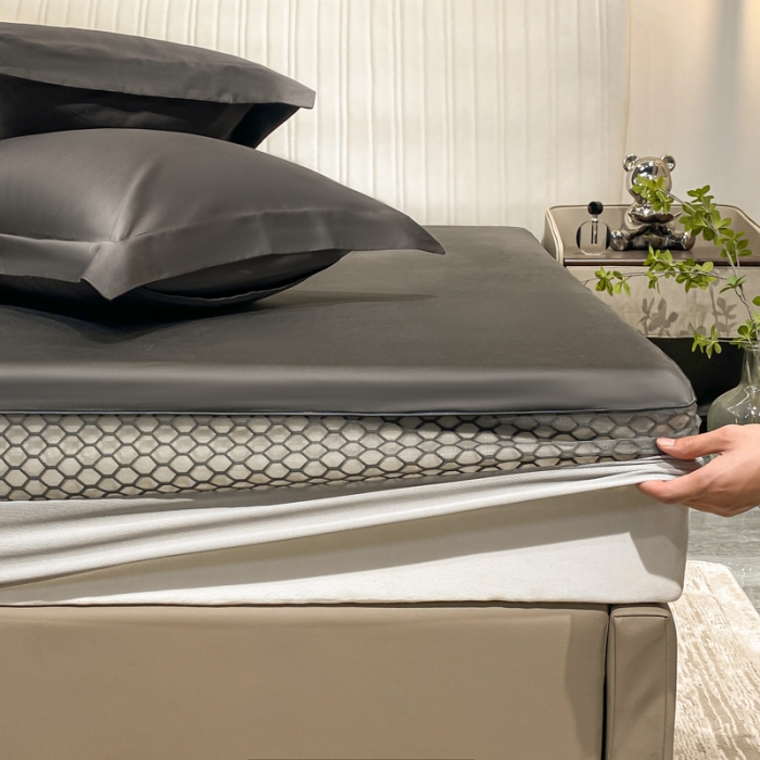 91家纺网 家纺一手货源 找家纺 A类透气50支贡缎高支床笠三件套单件纯棉床罩床垫防滑保护罩 路易斯-帝王灰