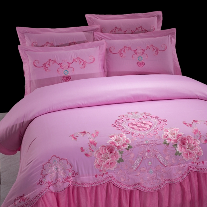 91家纺网 家纺一手货源 找家纺 慕她婚庆四件套大红色大花结婚全棉纯棉刺绣花多件套直播 花蔓喜多粉色