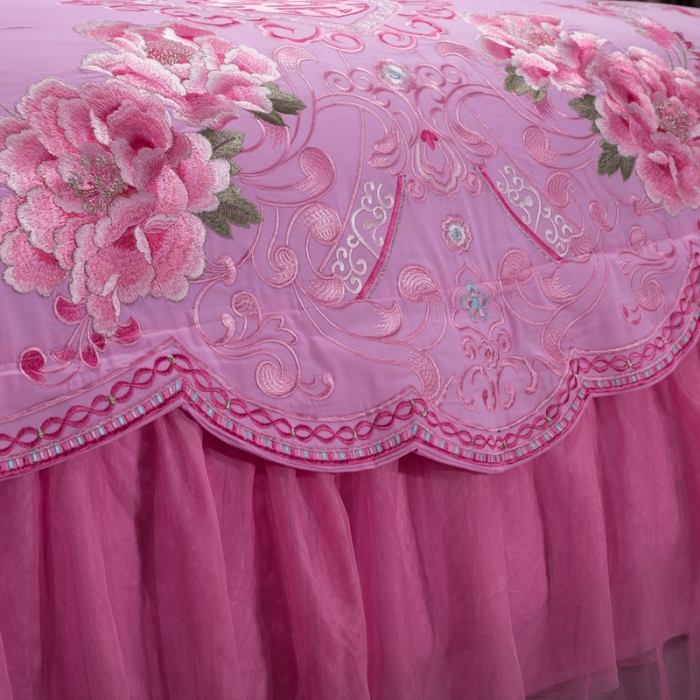 91家纺网 家纺一手货源 找家纺 慕她婚庆四件套大红色大花结婚全棉纯棉刺绣花多件套直播 花蔓喜多粉色