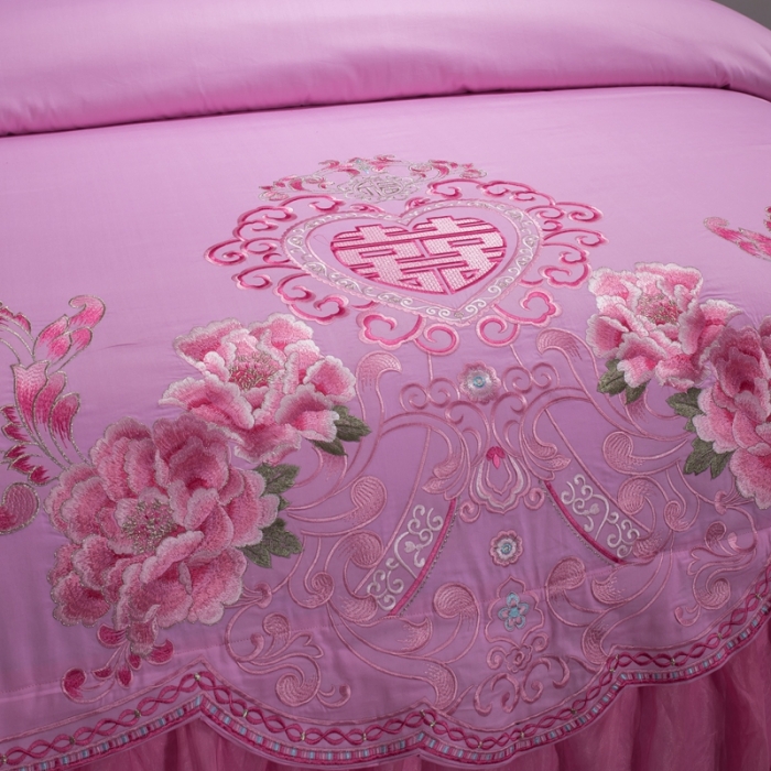 91家纺网 家纺一手货源 找家纺 慕她婚庆四件套大红色大花结婚全棉纯棉刺绣花多件套直播 花蔓喜多粉色