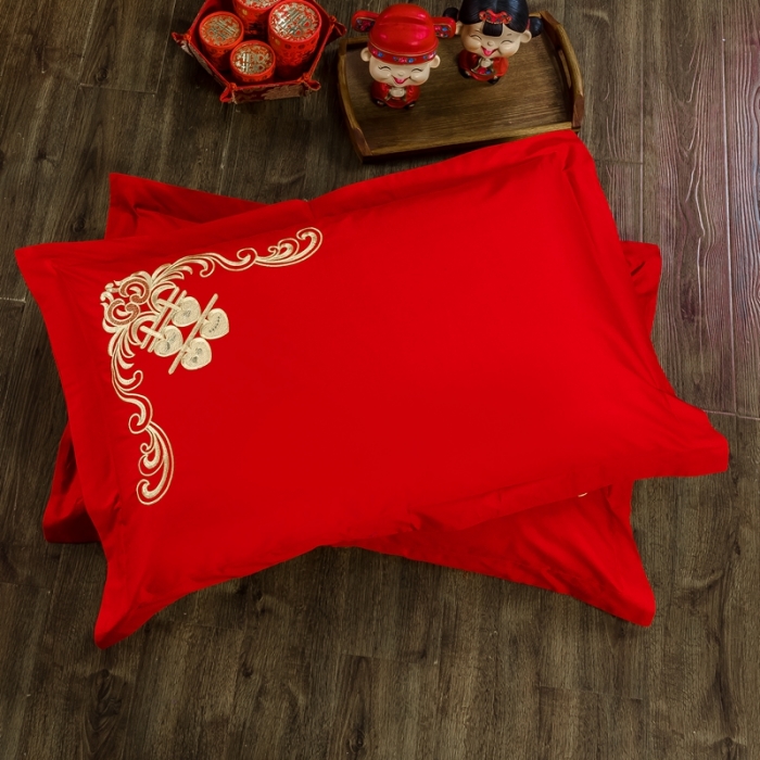 91家纺网 家纺一手货源 找家纺 慕她婚庆四件套大红色大花结婚全棉纯棉刺绣花多件套直播 佳人情浓