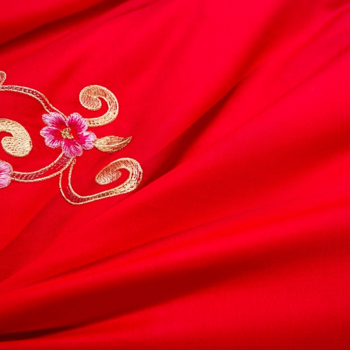 91家纺网 家纺一手货源 找家纺 慕她婚庆四件套大红色大花结婚全棉纯棉刺绣花多件套直播 浪漫爱情