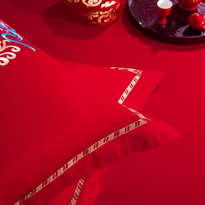 91家纺网 家纺一手货源 找家纺 慕她婚庆四件套大红色大花结婚全棉纯棉刺绣花多件套直播 盘龙逸凤