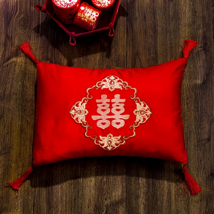 91家纺网 家纺一手货源 找家纺 慕她婚庆四件套大红色大花结婚全棉纯棉刺绣花多件套直播 卿卿我我