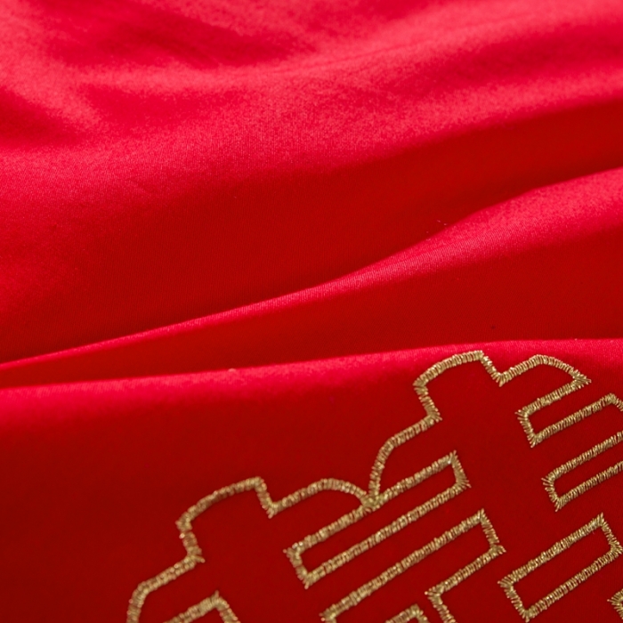 91家纺网 家纺一手货源 找家纺 慕她婚庆四件套大红色大花结婚全棉纯棉刺绣花多件套直播 卿卿我我