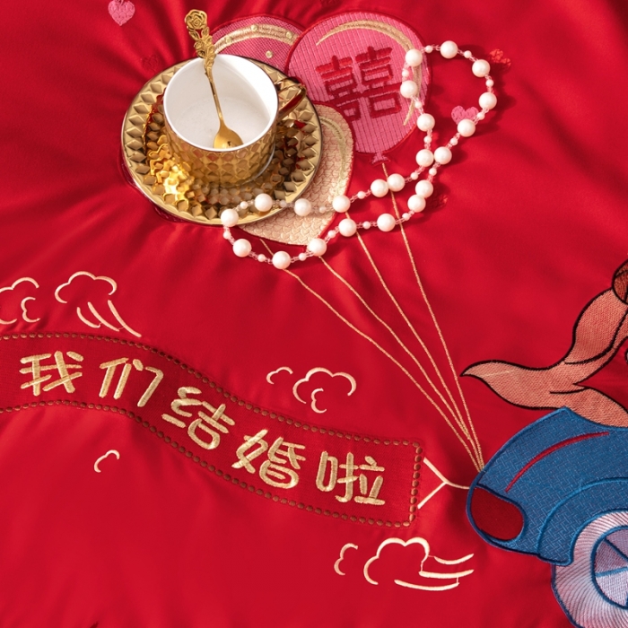 91家纺网 家纺一手货源 找家纺 慕她婚庆四件套大红色结婚加厚磨毛刺绣花多件套直播 浪漫旅行