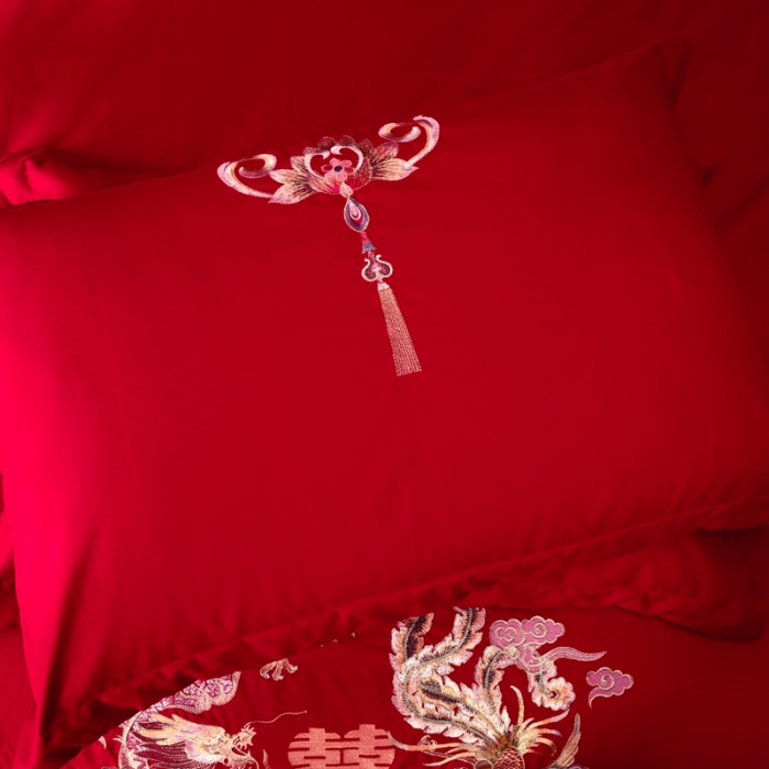 91家纺网 家纺一手货源 找家纺 慕她婚庆四件套大红色结婚加厚磨毛刺绣花多件套直播 龙凤传情