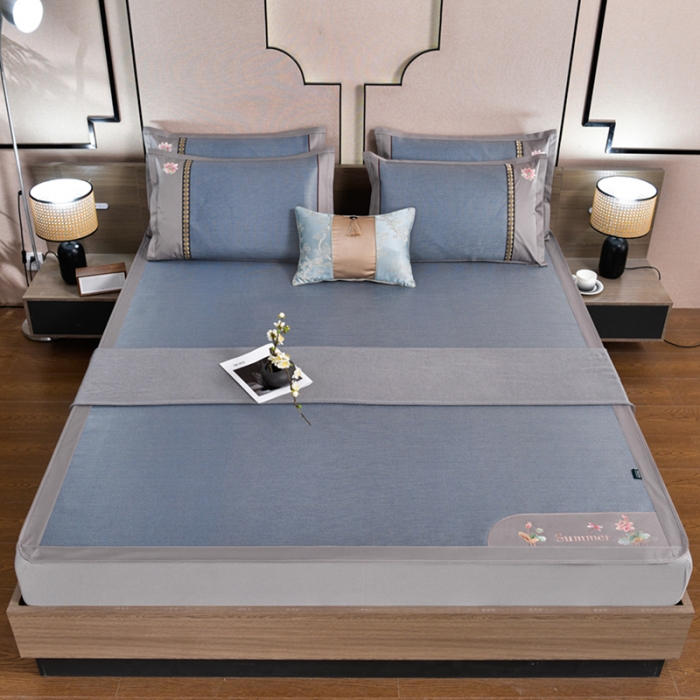 91家纺网 家纺一手货源 找家纺 简一2024新款荷塘月色系列冰藤凉席床笠款 荷塘月色-冰藤海蓝