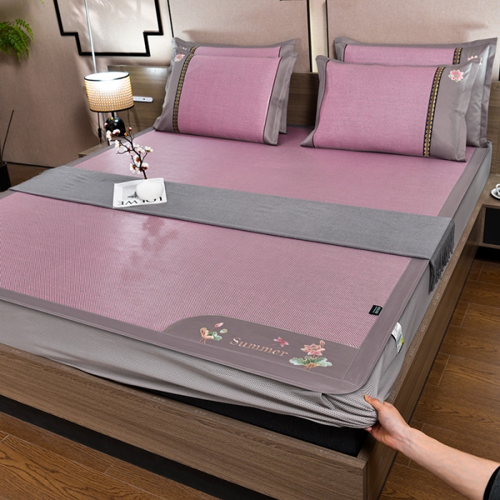 91家纺网 家纺一手货源 找家纺 简一2024新款荷塘月色系列冰藤凉席床笠款 荷塘月色-冰藤浅粉