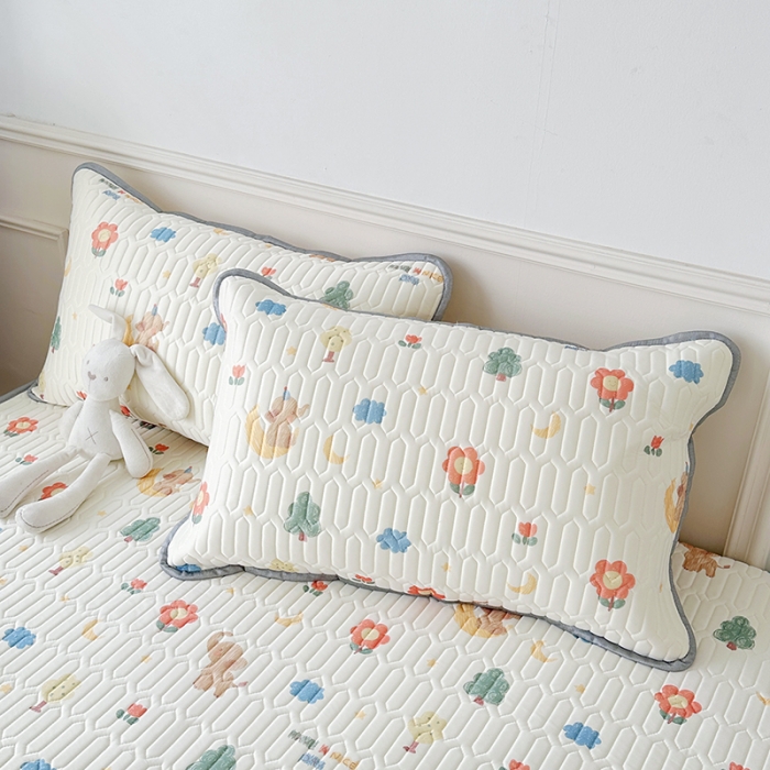 91家纺网 家纺一手货源 找家纺 纽缦 2023新款乳胶床裙三件套 童话镇