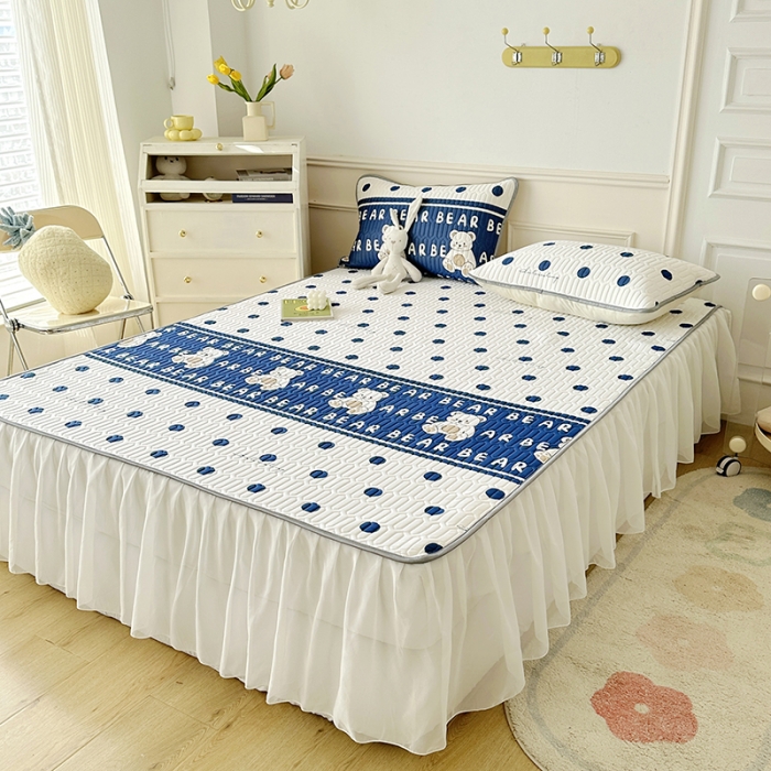 91家纺网 家纺一手货源 找家纺 纽缦 2023新款乳胶床裙三件套 萌小熊-蓝