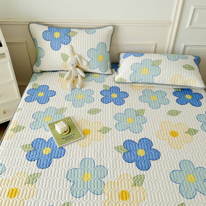 91家纺网 家纺一手货源 找家纺 纽缦 2023新款乳胶床裙三件套 花季-白蓝