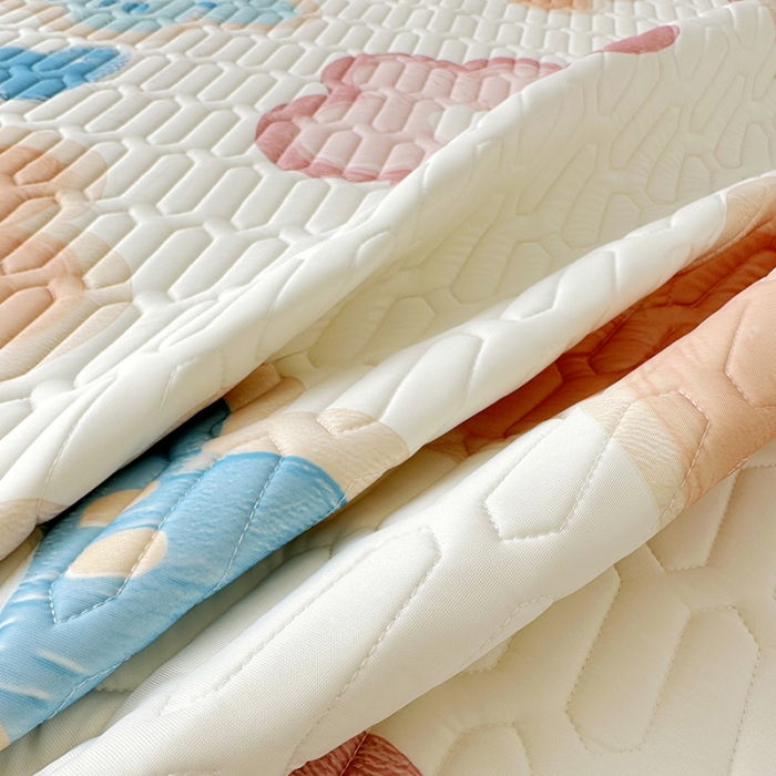 91家纺网 家纺一手货源 找家纺 纽缦 2023新款乳胶床裙三件套 春暖花语