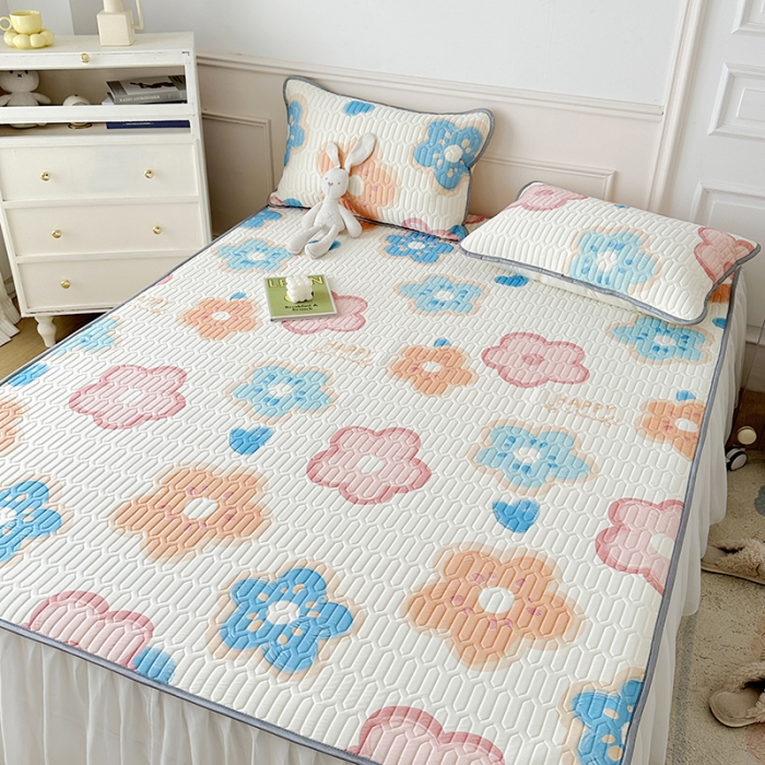 91家纺网 家纺一手货源 找家纺 纽缦 2023新款乳胶床裙三件套 春暖花语