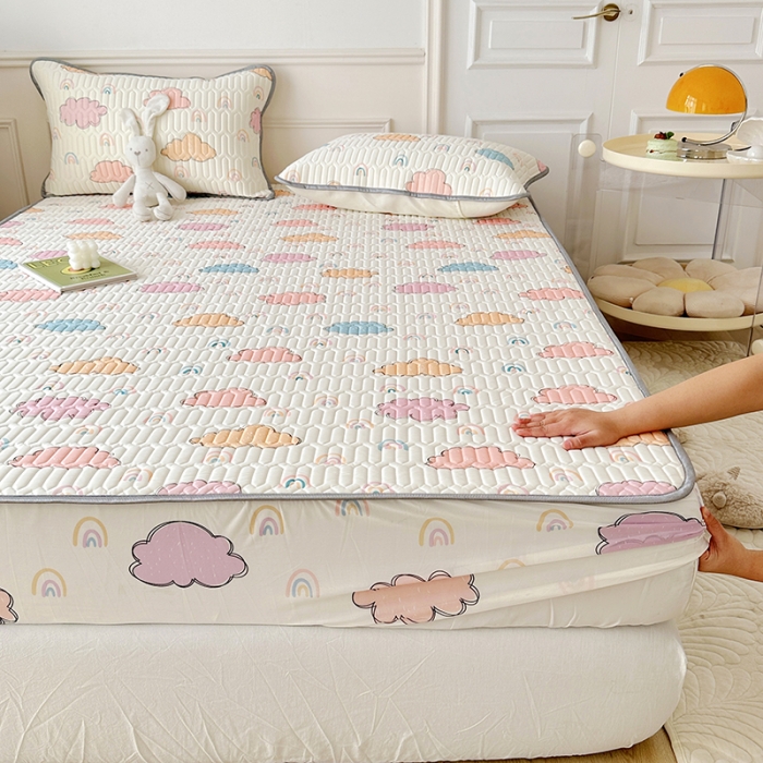 91家纺网 家纺一手货源 找家纺 纽缦 2023新款乳胶床裙三件套 彩云