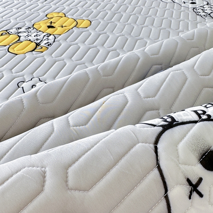 91家纺网 家纺一手货源 找家纺 纽缦 2023新款乳胶床裙三件套 暴力熊-灰