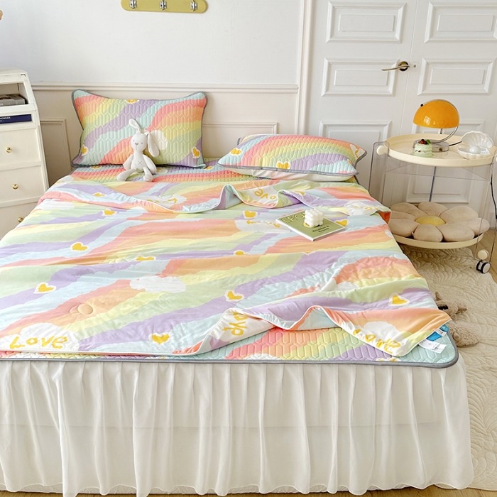 91家纺网 家纺一手货源 找家纺 纽缦 2023新款乳胶床裙四件套 彩虹星空-紫