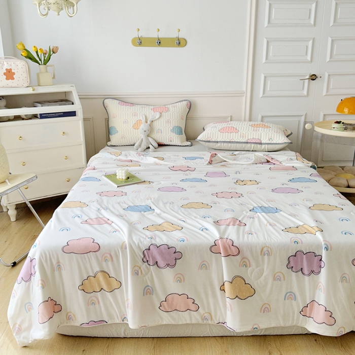 91家纺网 家纺一手货源 找家纺 纽缦 2023新款乳胶床裙四件套 彩云