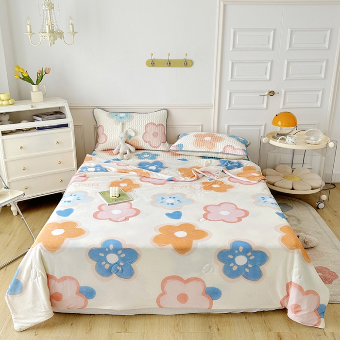 91家纺网 家纺一手货源 找家纺 纽缦 2023新款乳胶床裙四件套 春暖花语