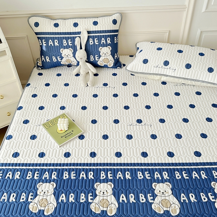 91家纺网 家纺一手货源 找家纺 纽缦 2023新款乳胶床裙四件套 萌小熊-蓝