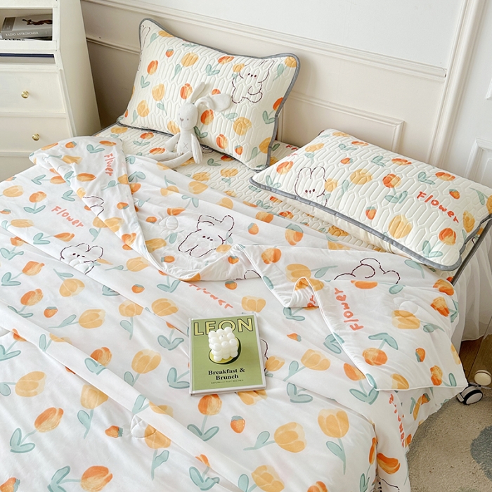 91家纺网 家纺一手货源 找家纺 纽缦 2023新款乳胶床裙四件套 兔精灵-奶白