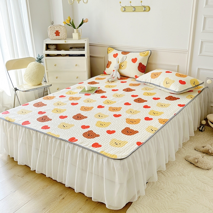 91家纺网 家纺一手货源 找家纺 纽缦 2023新款乳胶床裙四件套 晚安熊-米白