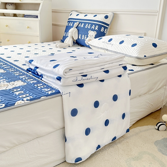 91家纺网 家纺一手货源 找家纺 纽缦 2023新款乳胶床单四件套 萌小熊-蓝