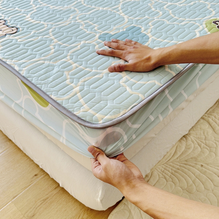 91家纺网 家纺一手货源 找家纺 纽缦 乳胶床笠三件套 蝴蝶熊